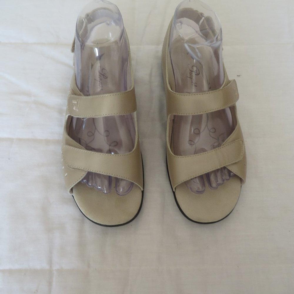 PROPET WOMEN'S SLINGBACK LEATHER SANDALS